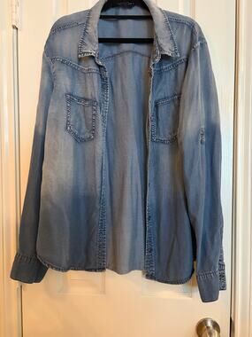 Celebrity Pink Tencel Chambray Denim Shirt Women XL Button Front Western Blue